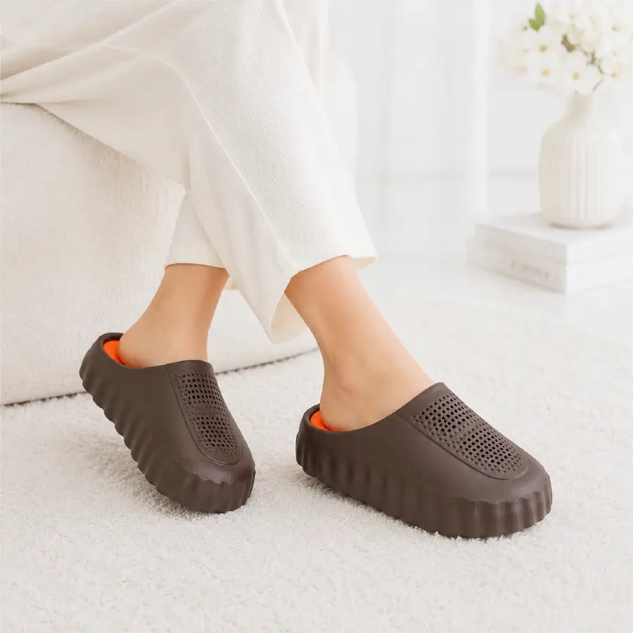 Ventilated Comfort Clogs Slippers