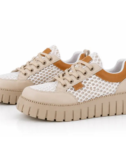 Street Ease Sneakers