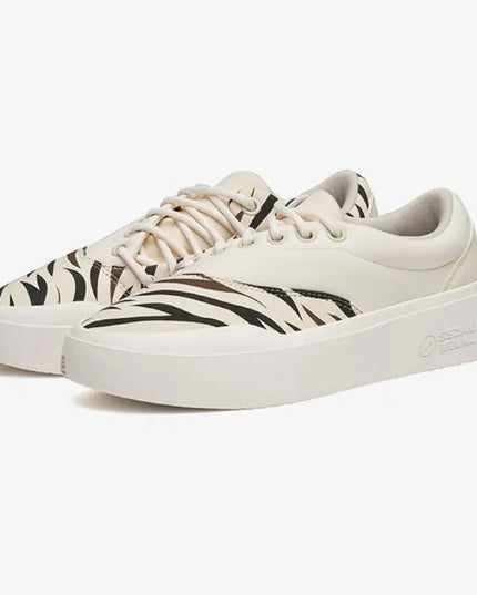 Kingdom North Sneakers