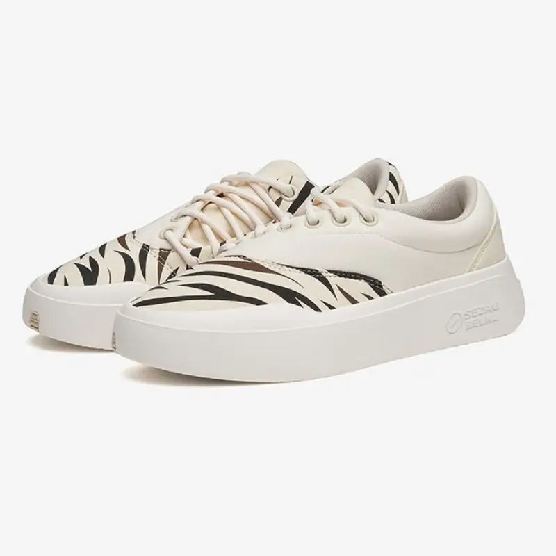 Kingdom North Sneakers