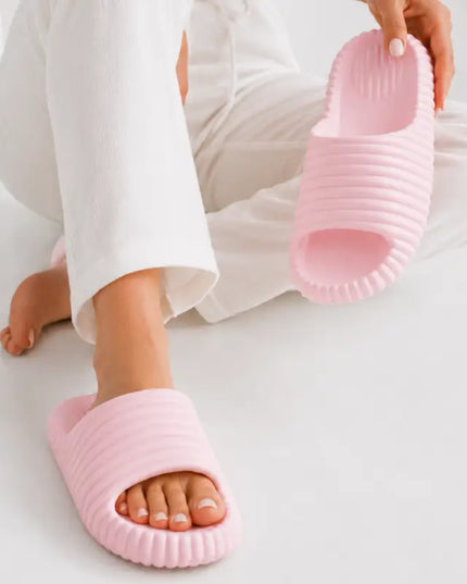 Fluffy basic Flip Flops
