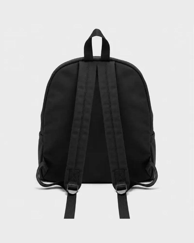 Smooth minimalist backpack