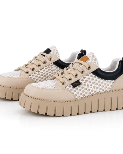 Street Ease Sneakers