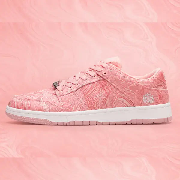 <h1><strong>SNEAKERS </strong></h1>