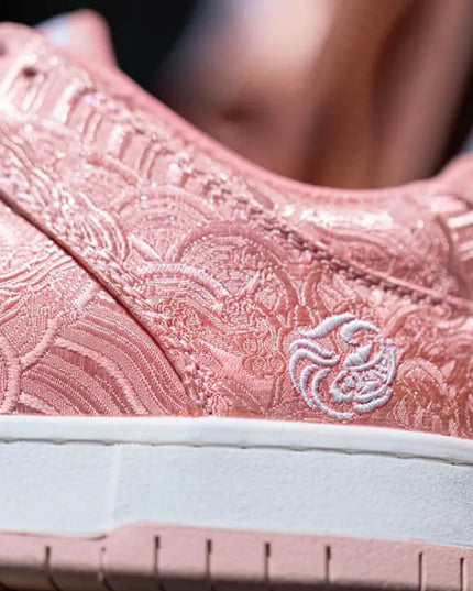 Oslo Crown Sneakers