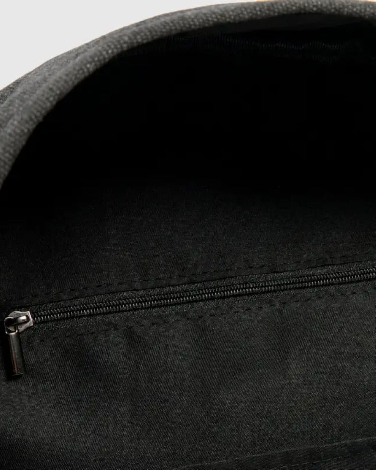 Smooth minimalist backpack