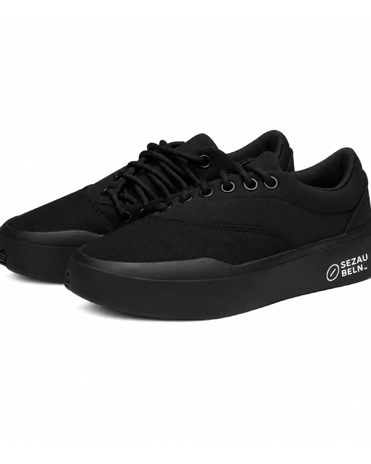 Kingdom North Sneakers