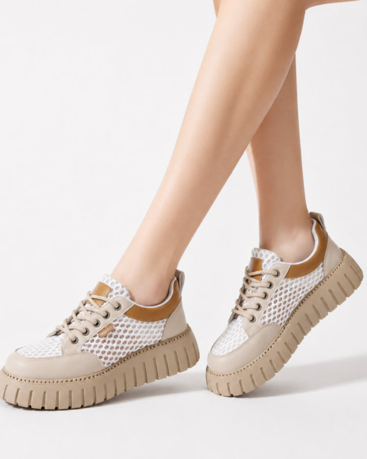 Street Ease Sneakers