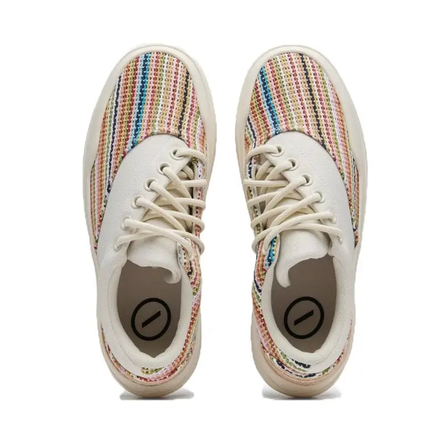 Solstice South Sneakers
