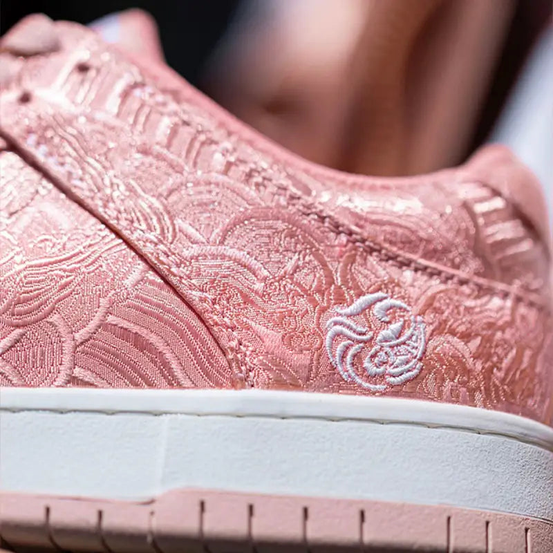 Oslo Crown Sneakers