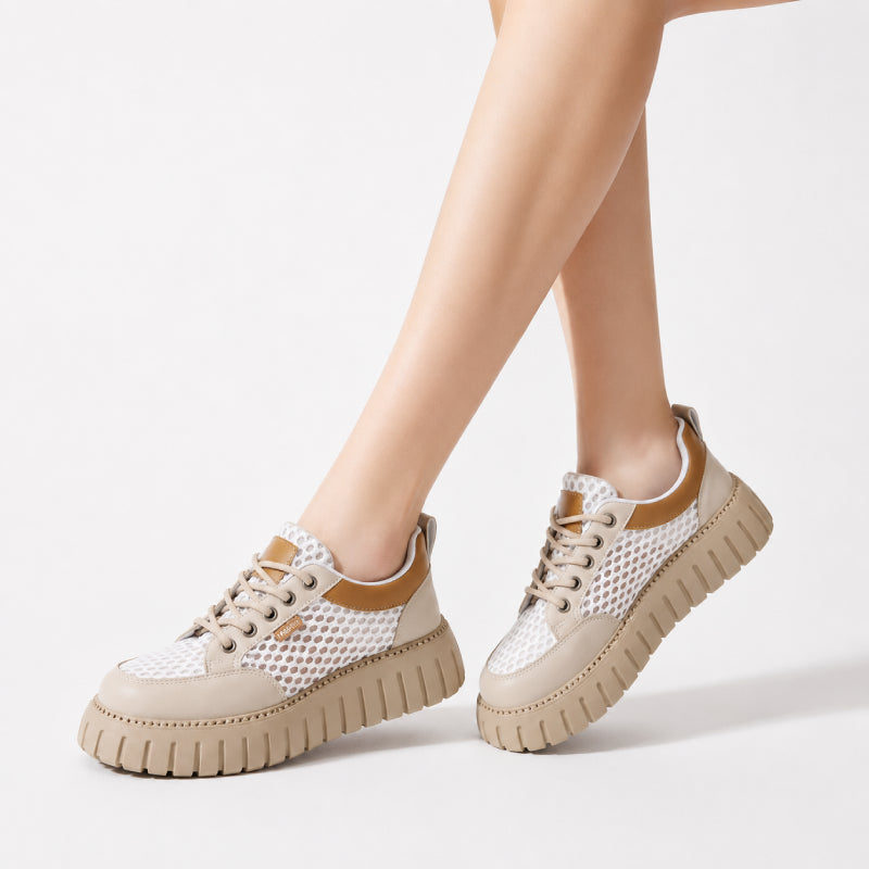 Street Ease Sneakers