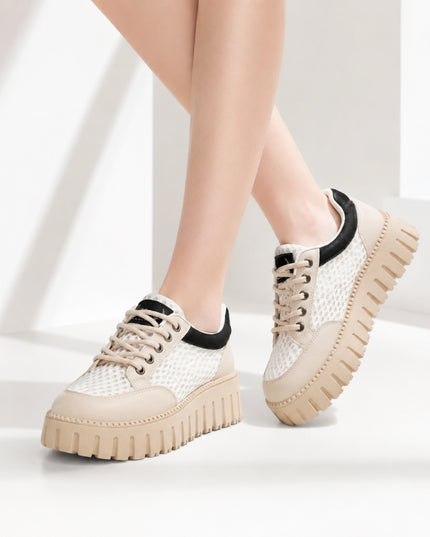 Street Ease Sneakers