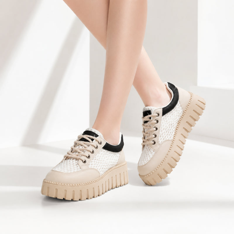 Street Ease Sneakers