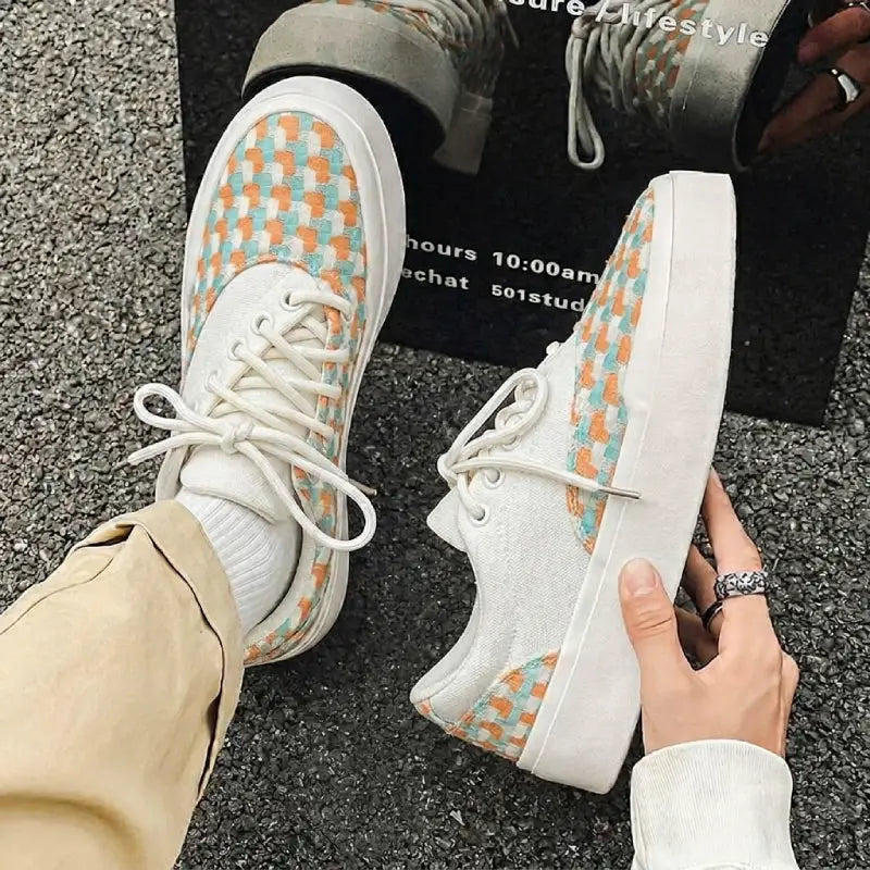 Solstice South Sneakers