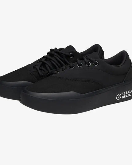 Kingdom North Sneakers